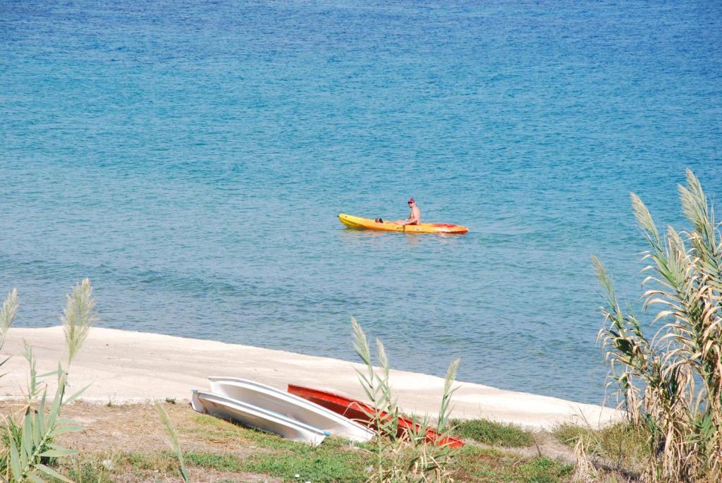 Kavos Psarou Studios & Apartments エクステリア 写真