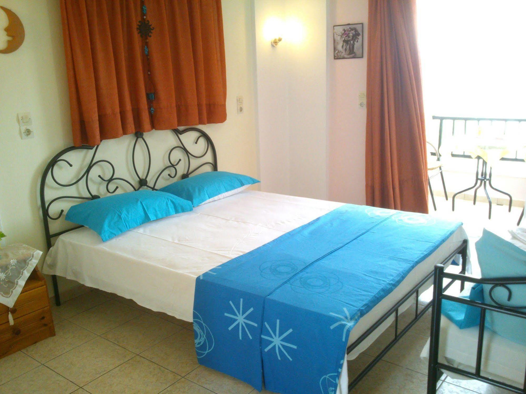 Kavos Psarou Studios & Apartments エクステリア 写真