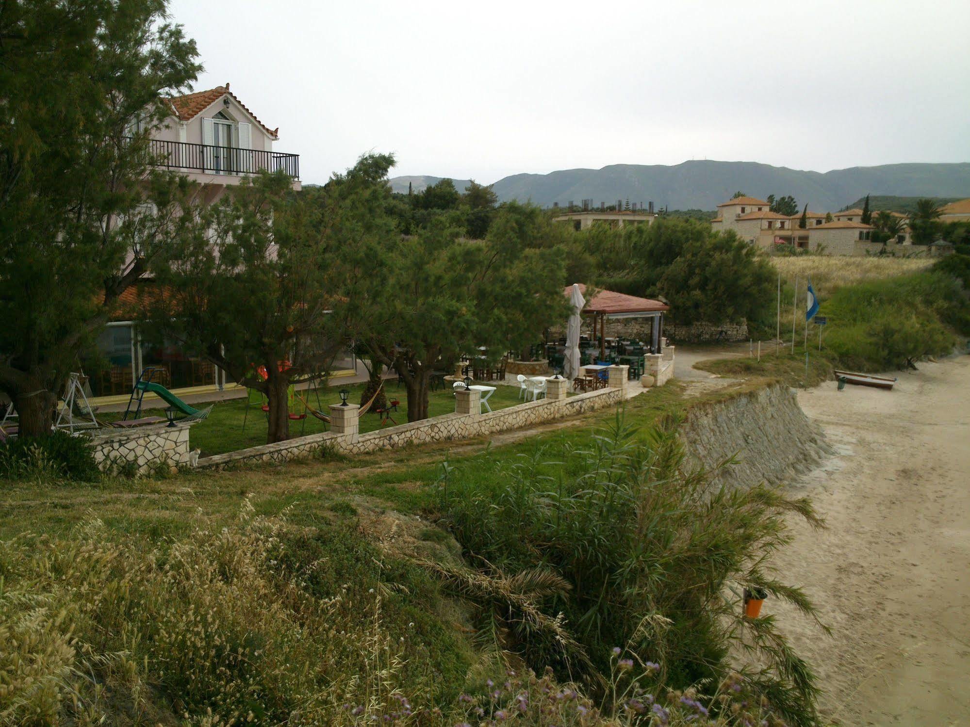 Kavos Psarou Studios & Apartments エクステリア 写真